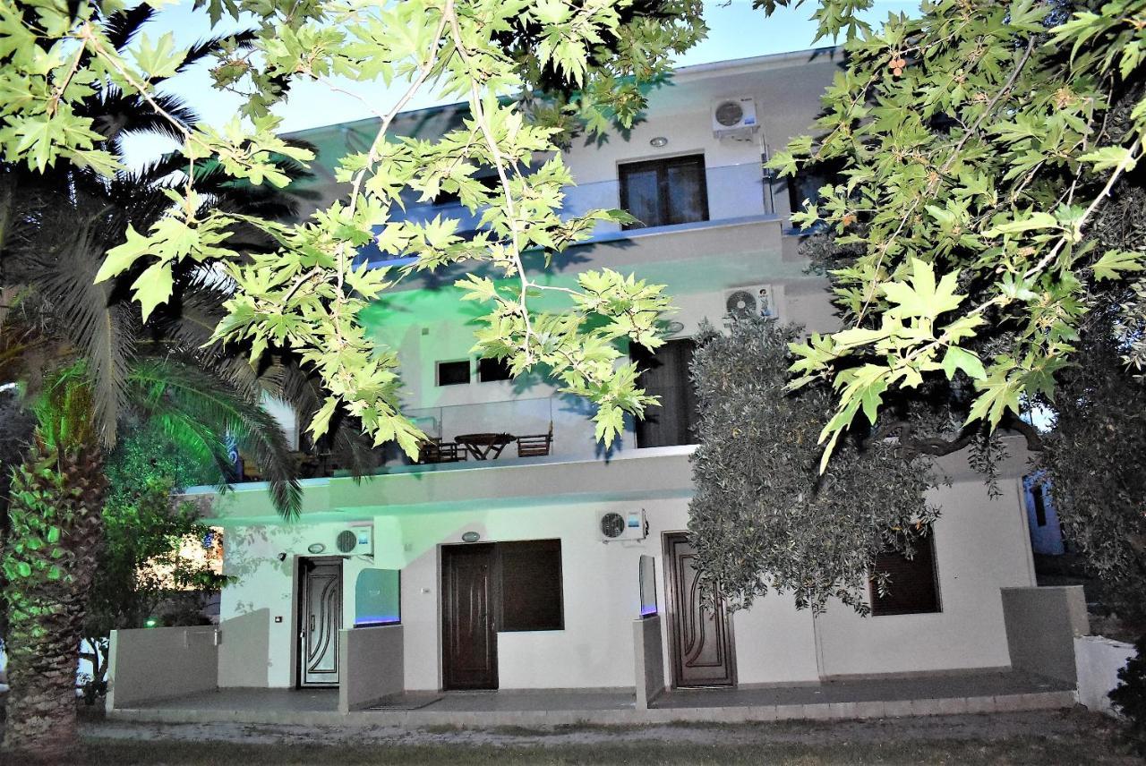 Studios Apartments Irini Patira Potos Ngoại thất bức ảnh